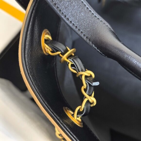 Chanel bag - Picture 7 of 8